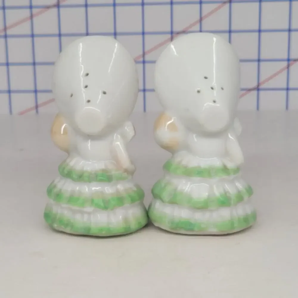 Coquette Porcelain Salt Pepper Shakers Bonnet Parasol Twin Lolita Vintage Ladies